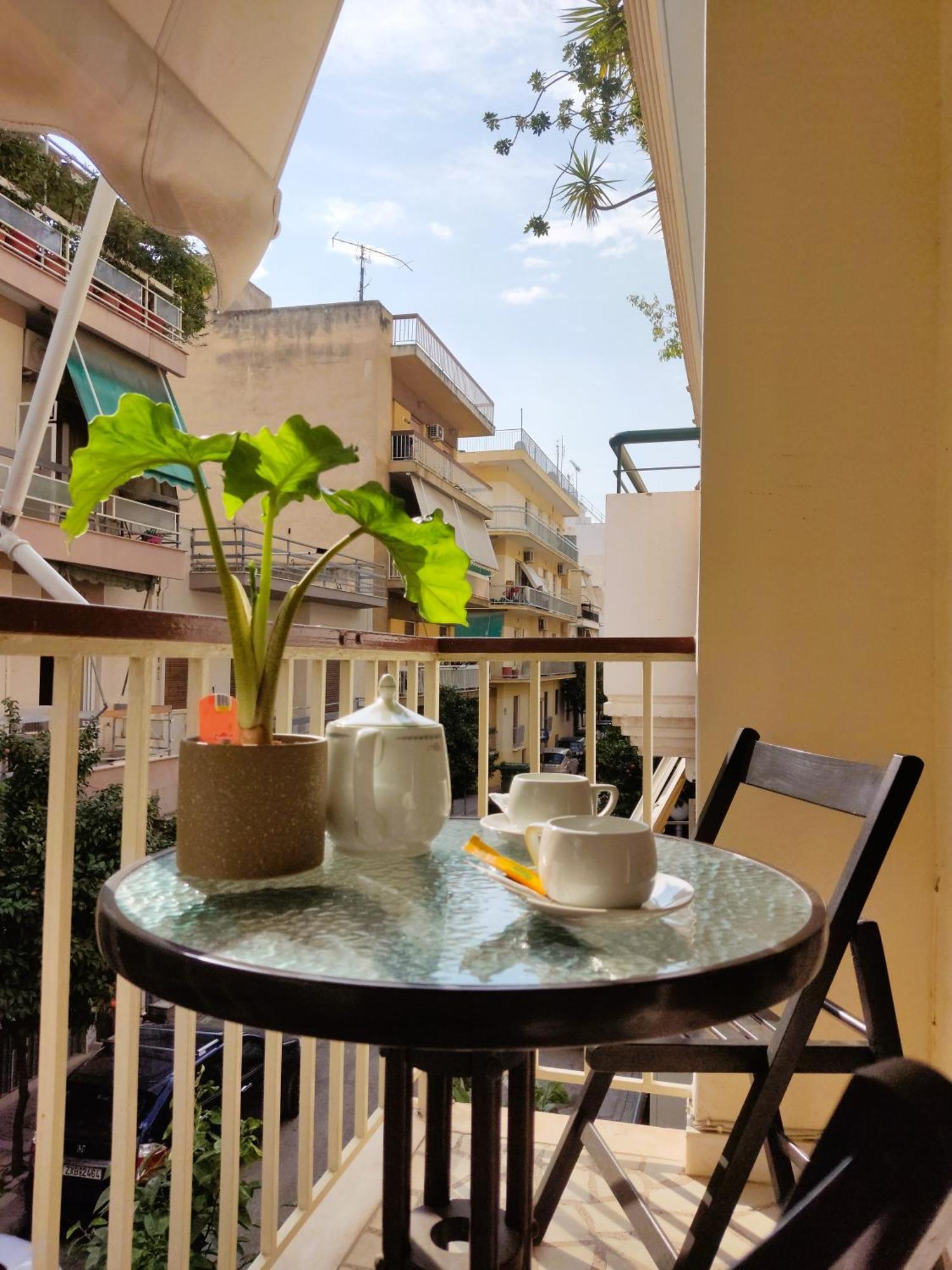 Next To Metro! Bright Apartment With Fully Equipped Kitchen Athens Exterior photo